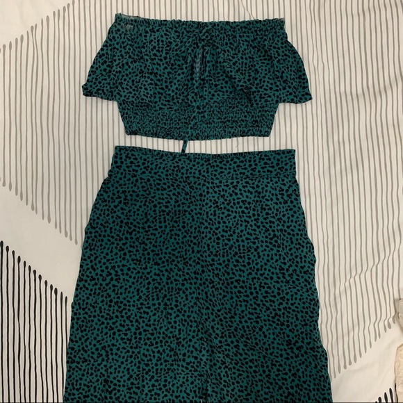 minkpink two piece set - Picture 2 of 3